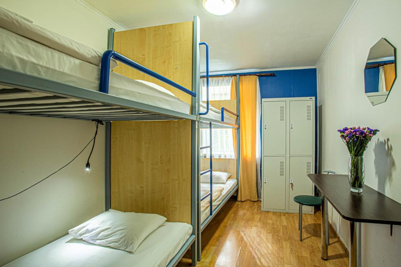 Gar'Is Hostel Kyiv Exterior photo