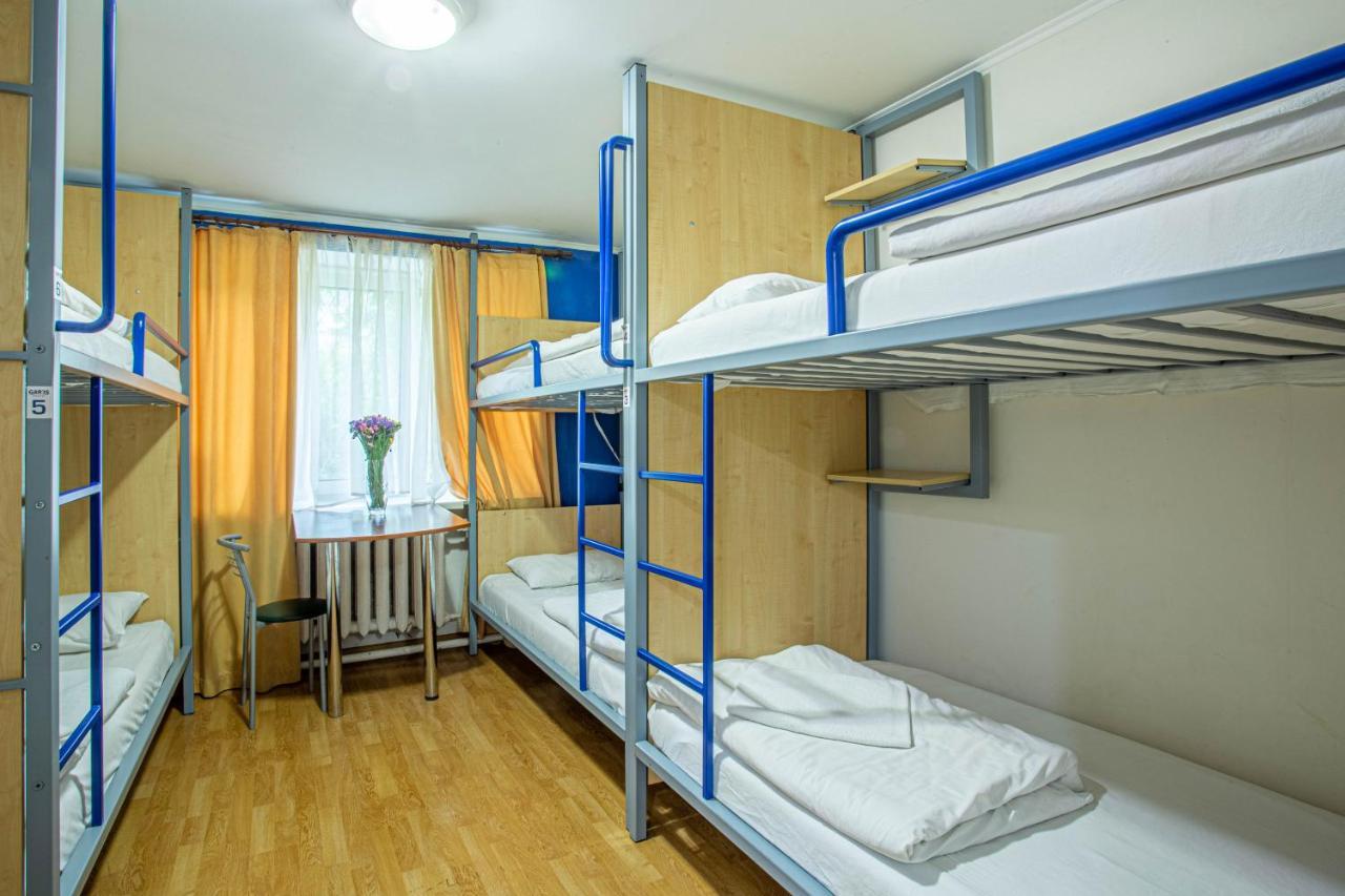 Gar'Is Hostel Kyiv Exterior photo